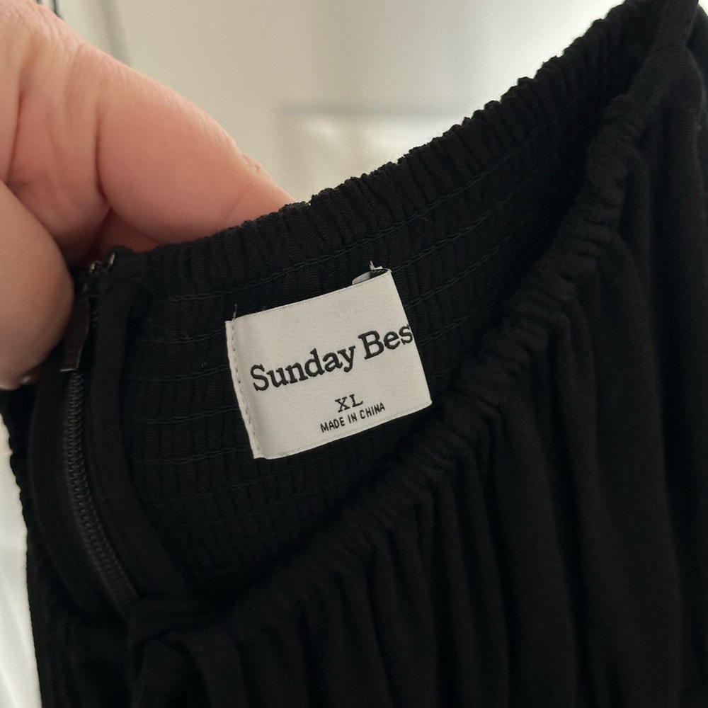 🆕 • NWT• Sunday Best Delilah Midi Dress, XL Colour: Black (Aritzia) 🖤🖤🖤 - Picture 3 of 9